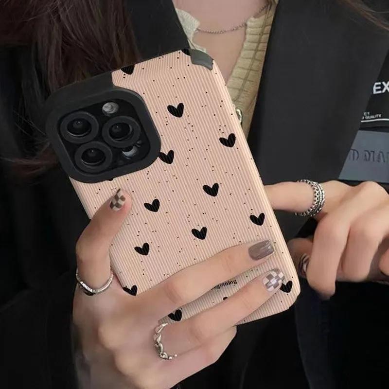 Custodia protettiva per fotocamera con cuore d'amore carino per iPhone 